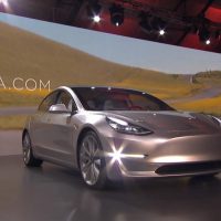 tesla-screen-3-1024×576